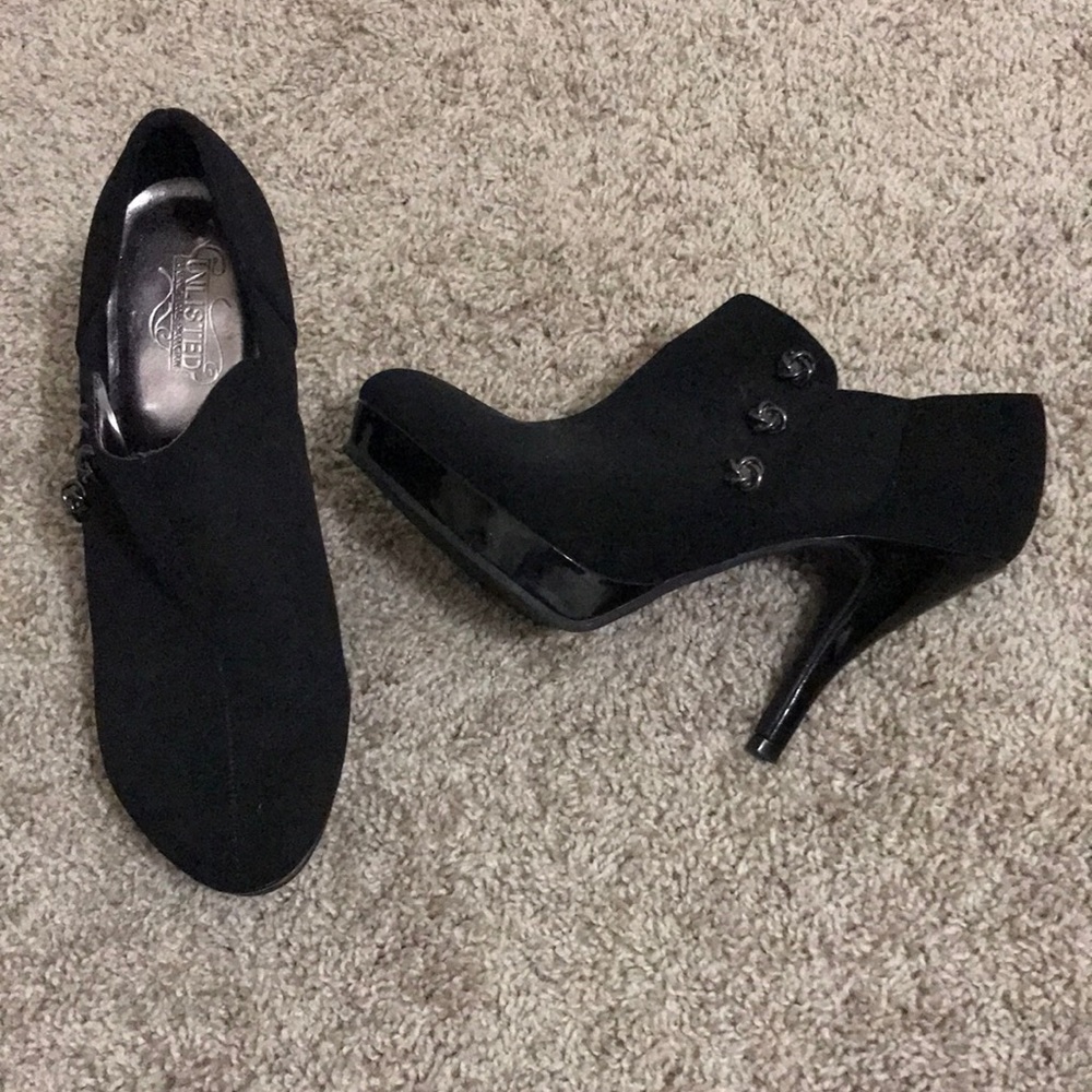 Black fancy booties
